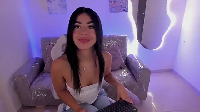 Snapshot of Charlotte_cowell_sub1_ chatting on September 9, 4:28 pm Charlotte cowell sub1 online show from September 9, 4:28 pm