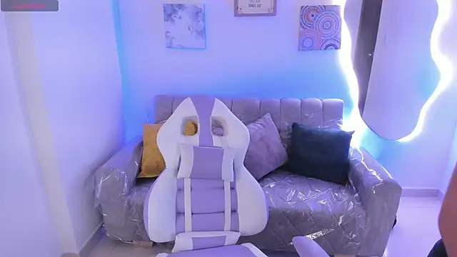 Snapshot of Charlotte_cowell_sub1_ chatting on October 13, 7:47 pm Charlotte cowell sub1 online show from October 13, 7:47 pm