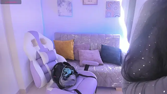 Snapshot of Charlotte_cowell_sub1_ chatting on October 16, 2:51 pm Charlotte cowell sub1 online show from October 16, 2:51 pm