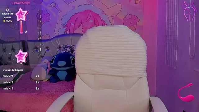 sophie ws online show from December 21, 11:56 pm