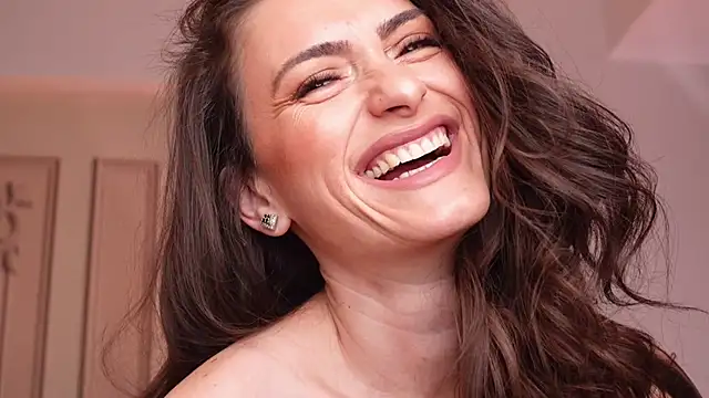 MayaVixxen online show from March 6, 3:02 am