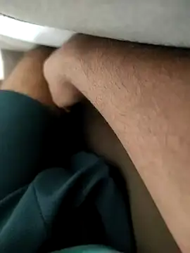 Snapshot of yoyokakshay_1996 chatting on February 11, 6:33 pm yoyokakshay 1996 online show from February 11, 6:33 pm