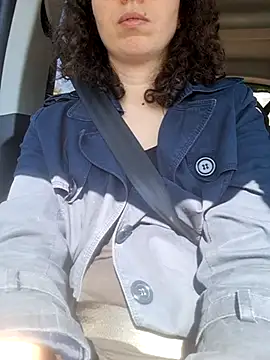 lillinalanes online show from March 19, 10:11 am