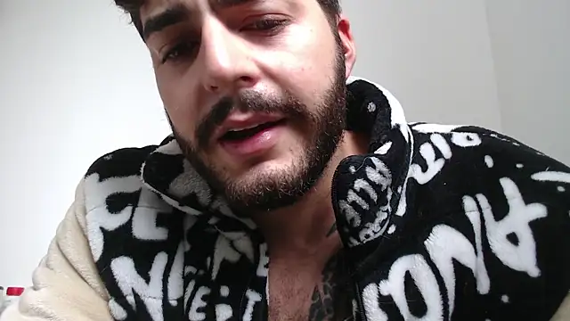 thomas gun online show from February 10, 3:49 pm