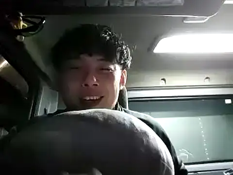 whitebriefboy online show from January 29, 5:13 pm