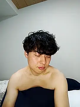 whitebriefboy online show from February 28, 8:18 pm