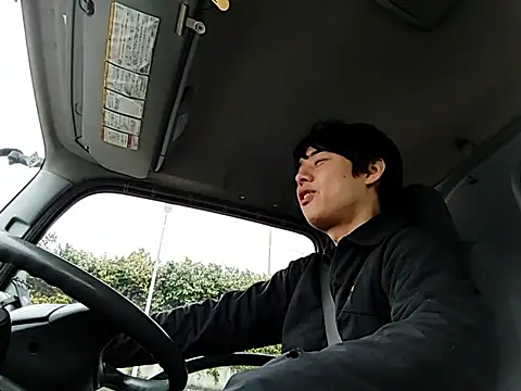 whitebriefboy online show from March 18, 9:51 pm