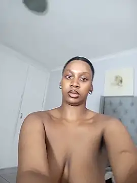 Candy Love 18 online show from February 13, 3:35 pm