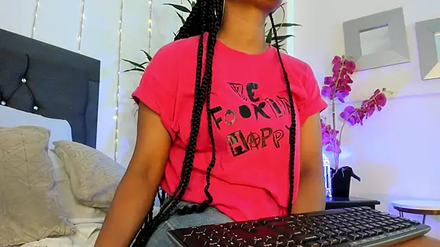 Snapshot of ebony_hot1 chatting on December 3, 2:16 pm ebony hot1 online show from December 3, 2:16 pm