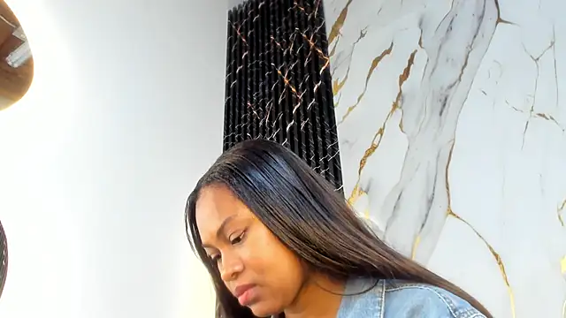 Snapshot of ebony_hot1 chatting on December 2, 3:29 pm ebony hot1 online show from December 2, 3:29 pm