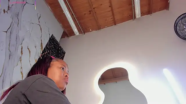 ebony hot1 online show from April 28, 2:00 pm