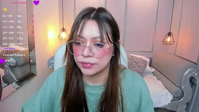 Lanna18 online show from October 15, 11:43 am