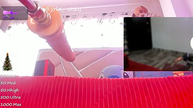 Snapshot of jolee__ chatting on December 25, 3:28 pm jolee online show from December 25, 3:28 pm