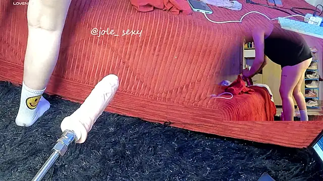 Snapshot of jolee__ chatting on January 26, 2:35 am jolee online show from January 26, 2:35 am