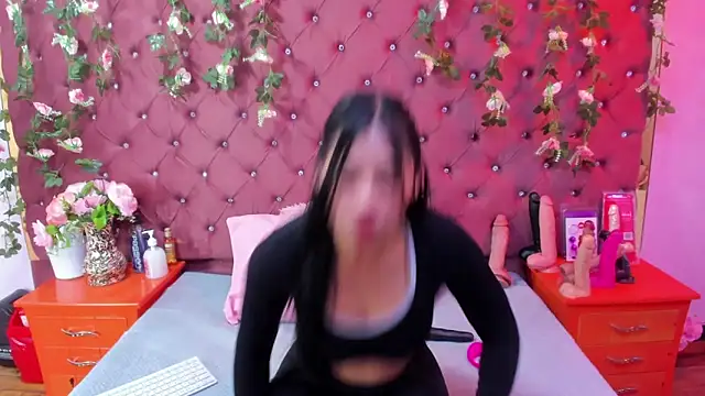 Snapshot of Mariana_Prin chatting on October 22, 2:23 am Mariana Prin online show from October 22, 2:23 am