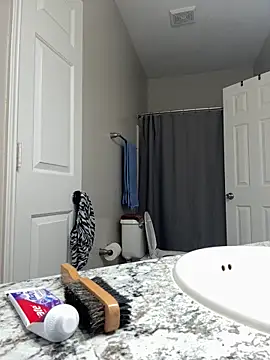 SexyHoneyRedd online show from February 28, 11:25 am