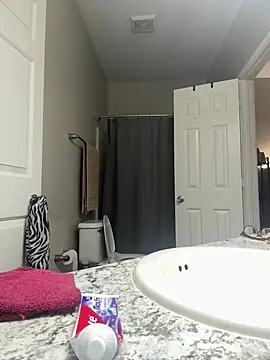 SexyHoneyRedd online show from March 6, 11:25 am