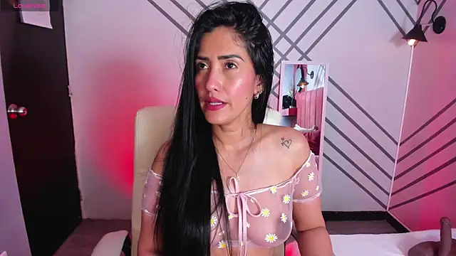 Snapshot of Janne_lee chatting on February 21, 9:11 pm Janne lee online show from February 21, 9:11 pm