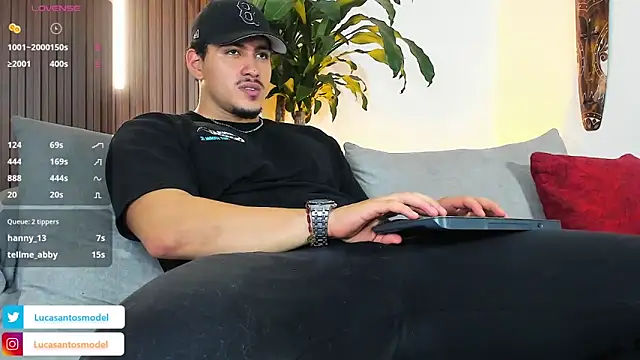 lucasanto  online show from June 2, 4:14 am
