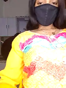 Snapshot of riya190 chatting on May 14, 5:53 pm riya190 online show from May 14, 5:53 pm