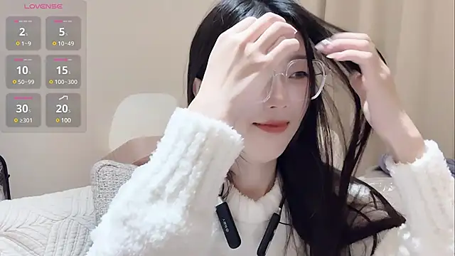 Snapshot of Sweet-Angel999 chatting on January 16, 2:41 pm Sweet-Angel999 online show from January 16, 2:41 pm