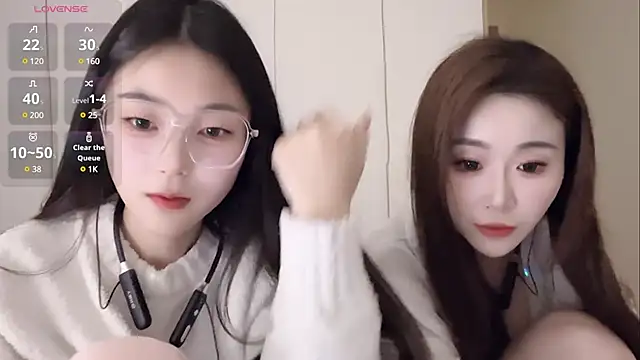 Snapshot of Sweet-Angel999 chatting on February 16, 5:15 pm Sweet-Angel999 online show from February 16, 5:15 pm