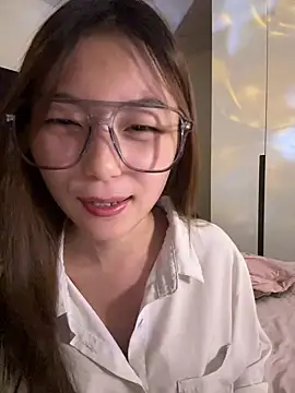 Snapshot of Sweet-Angel999 chatting on October 23, 3:22 pm Sweet-Angel999 online show from October 23, 3:22 pm