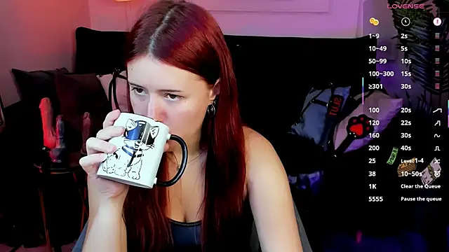Snapshot of Lily_Moonlight chatting on July 26, 7:48 am Lily Moonlight online show from July 26, 7:48 am