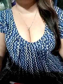 Snapshot of Beautyy38 chatting on March 2, 8:07 pm Beautyy38 online show from March 2, 8:07 pm