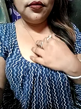 Snapshot of Beautyy38 chatting on March 6, 8:59 pm Beautyy38 online show from March 6, 8:59 pm