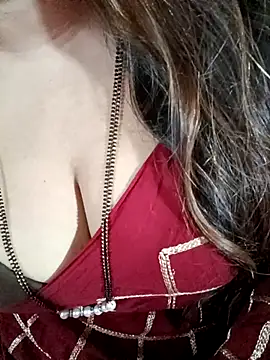 Snapshot of Beautyy38 chatting on October 16, 2:45 am Beautyy38 online show from October 16, 2:45 am