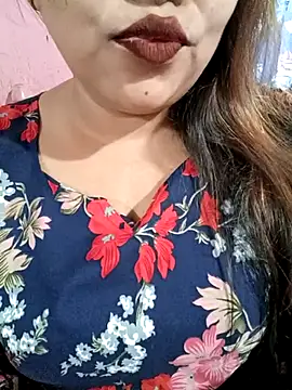 Snapshot of Beautyy38 chatting on October 22, 3:18 am Beautyy38 online show from October 22, 3:18 am