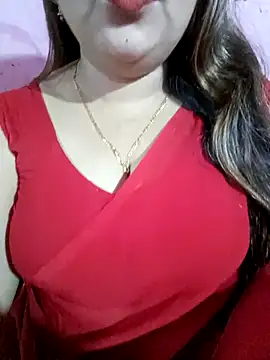 Snapshot of Beautyy38 chatting on November 22, 3:05 am Beautyy38 online show from November 22, 3:05 am