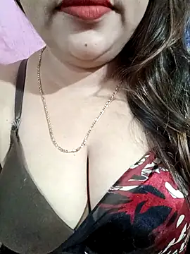 Snapshot of Beautyy38 chatting on November 23, 3:17 am Beautyy38 online show from November 23, 3:17 am