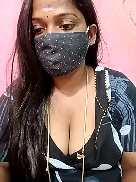 Snapshot of Renuma chatting on January 8, 6:09 am Renuma online show from January 8, 6:09 am