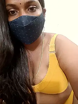 Snapshot of Renuma chatting on February 10, 8:21 pm Renuma online show from February 10, 8:21 pm