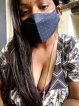 Snapshot of Renuma chatting on February 12, 7:02 am Renuma online show from February 12, 7:02 am