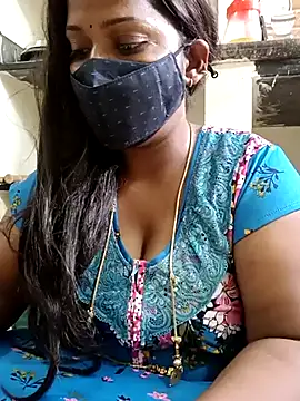 Snapshot of Renuma chatting on February 16, 5:15 am Renuma online show from February 16, 5:15 am