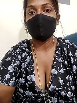 Snapshot of Renuma chatting on February 20, 12:15 pm Renuma online show from February 20, 12:15 pm