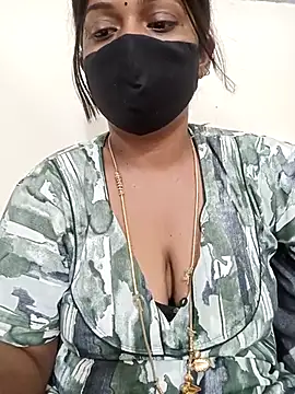 Snapshot of Renuma chatting on February 22, 4:07 am Renuma online show from February 22, 4:07 am