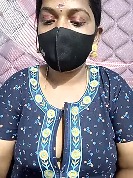 Snapshot of Renuma chatting on September 10, 2:44 am Renuma online show from September 10, 2:44 am