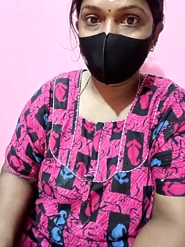 Snapshot of Renuma chatting on October 16, 6:20 pm Renuma online show from October 16, 6:20 pm