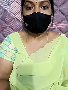 Snapshot of Renuma chatting on December 20, 4:41 am Renuma online show from December 20, 4:41 am