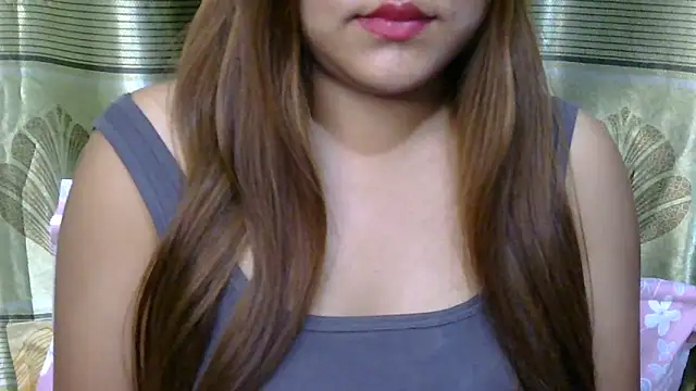 Snapshot of queen_angelina chatting on April 16, 6:30 pm queen angelina online show from April 16, 6:30 pm