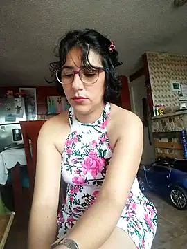 Im Alma  online show from February 18, 12:39 pm