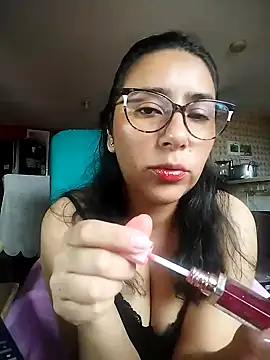 Im Alma  online show from April 29, 1:37 pm