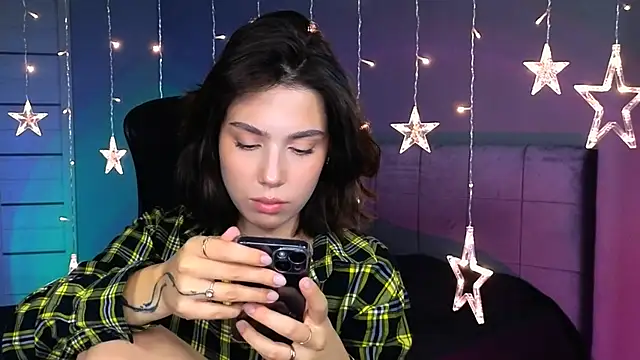 Snapshot of Stacy_Gonzales_ chatting on October 18, 9:43 am Stacy Gonzales  online show from October 18, 9:43 am