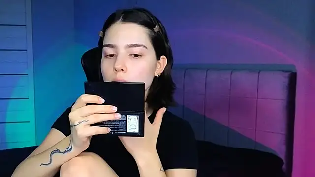 Stacy Gonzales  online show from December 17, 7:25 am