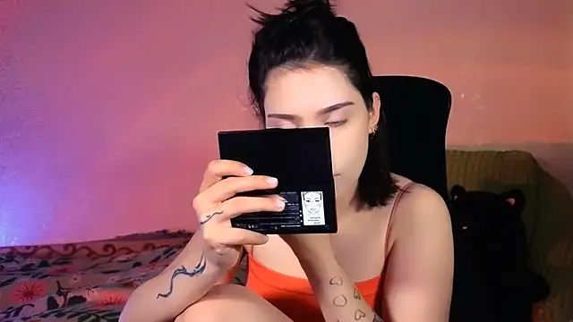 Stacy Gonzales  online show from May 22, 10:32 am