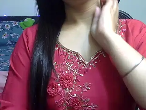 WildRuhi20 online show from February 15, 7:05 am